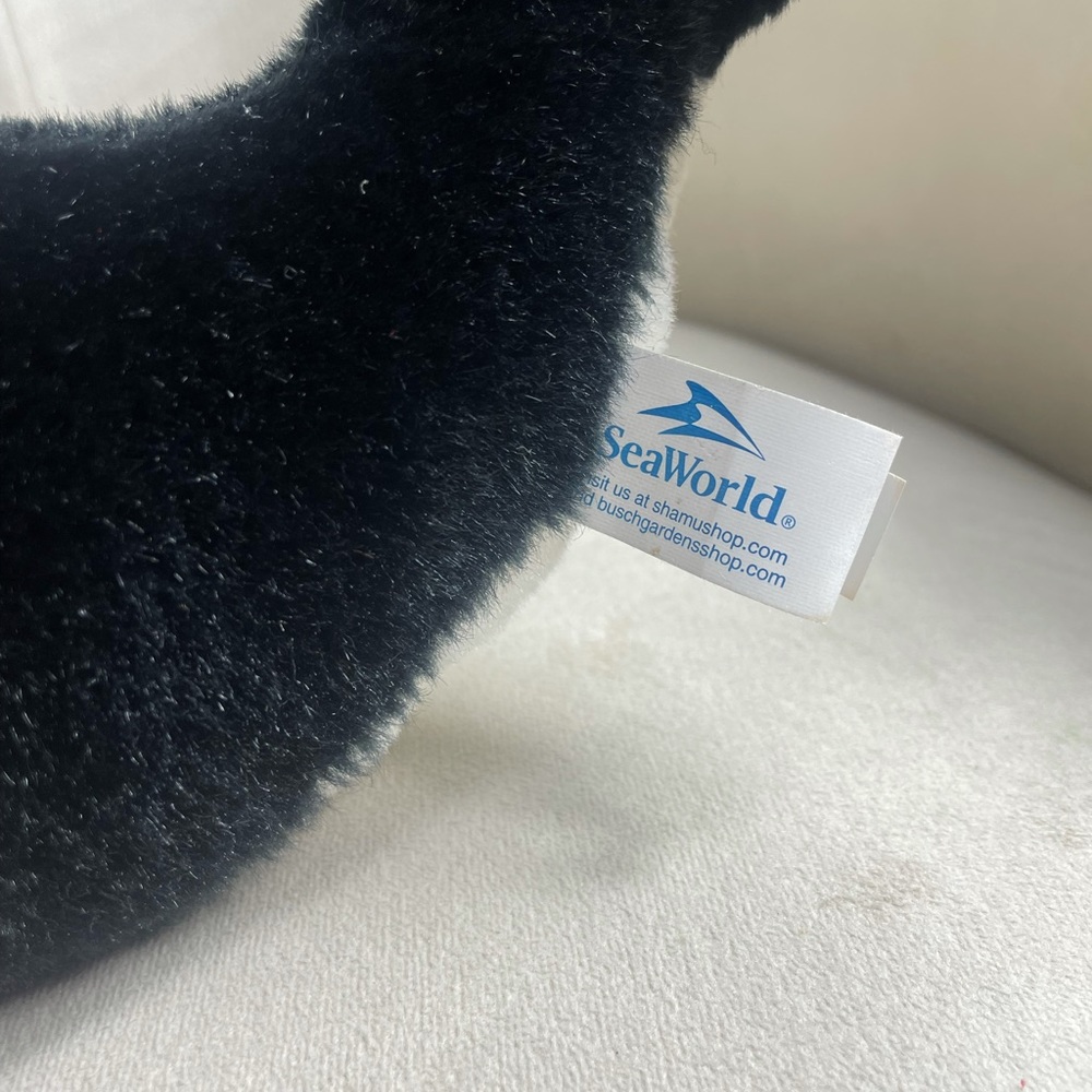 Seaworld Shamu Orca Whale Plush Stuffed Animal Toy - Picture 4 of 8